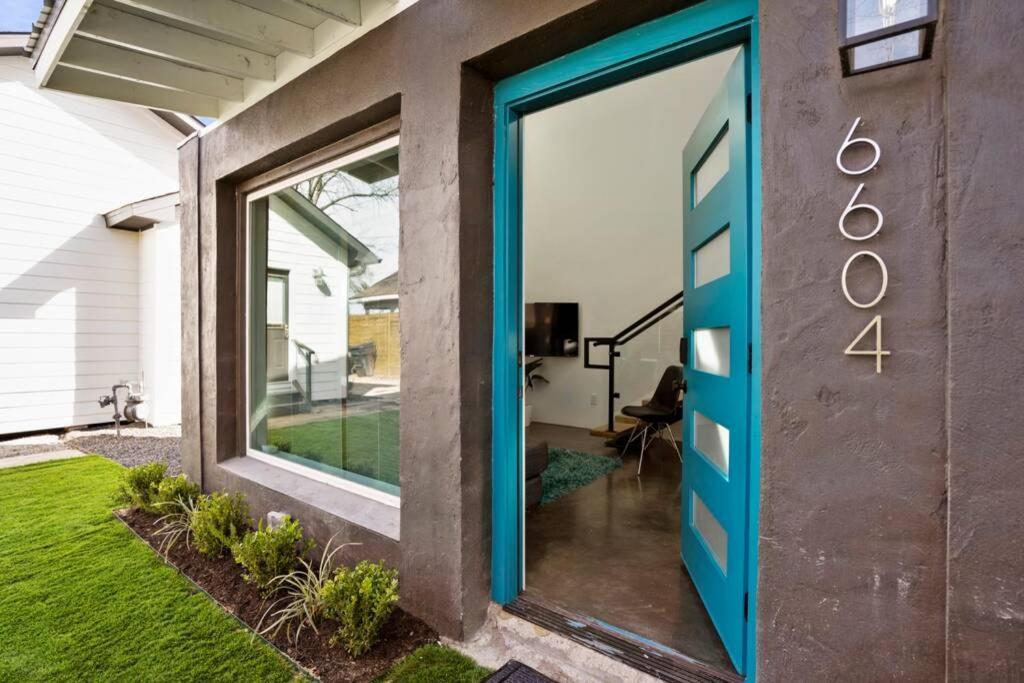 Quantum Tiny Loft At East End Revitalized Houston Eksteriør bilde