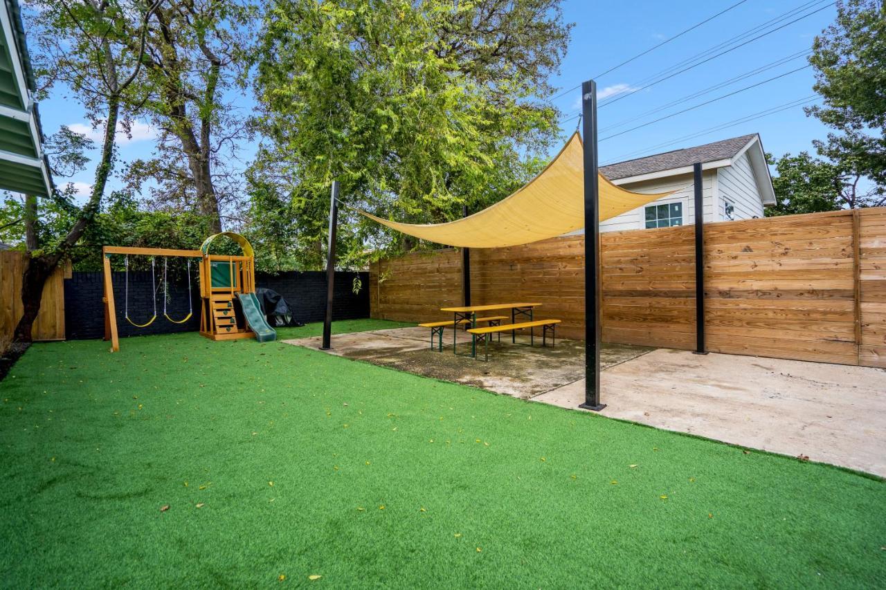 Quantum Tiny Loft At East End Revitalized Houston Eksteriør bilde